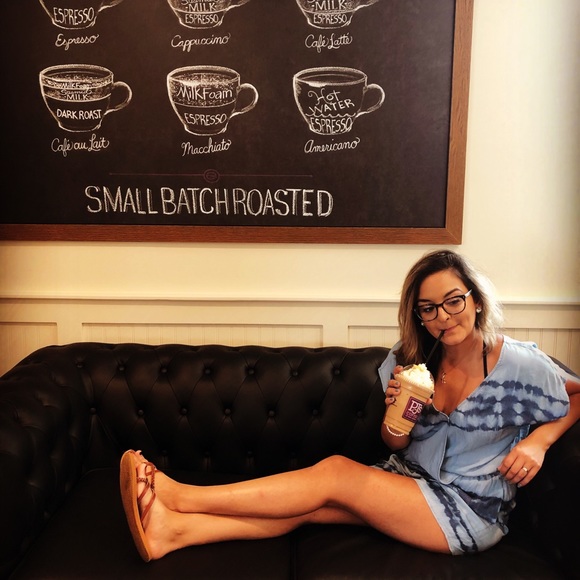 Meet your Posher, Gizelle - Picture 1 of 5